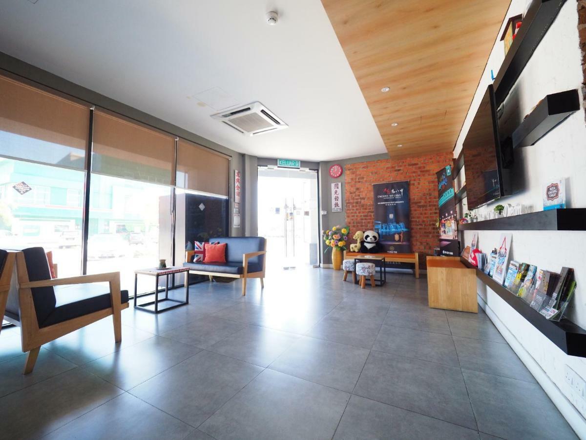 Jw Boutique Hotel 3*